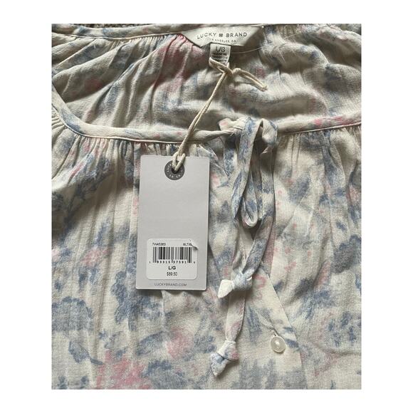 Lucky Brand Womens/Teen White shirt with soft pink and blue floral Size Large - Picture 3 of 8